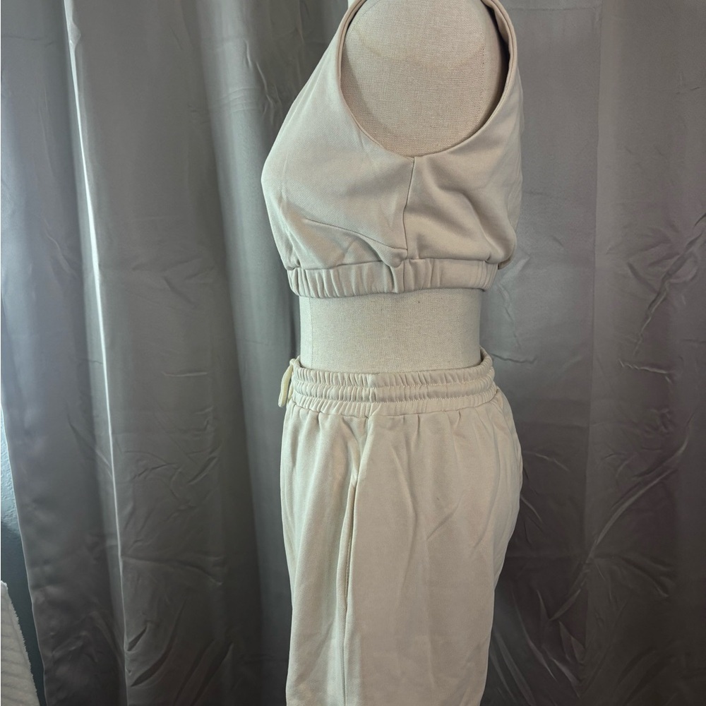 Beige Crop Top and Shorts Set - Picture 7 of 8